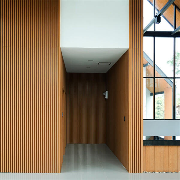 4) "Durable WPC panel design- withstands the test of time.