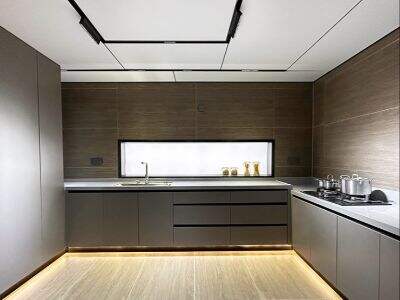 Hur man anpassar en färdigmonterad kök till dina varumärkesstandarder