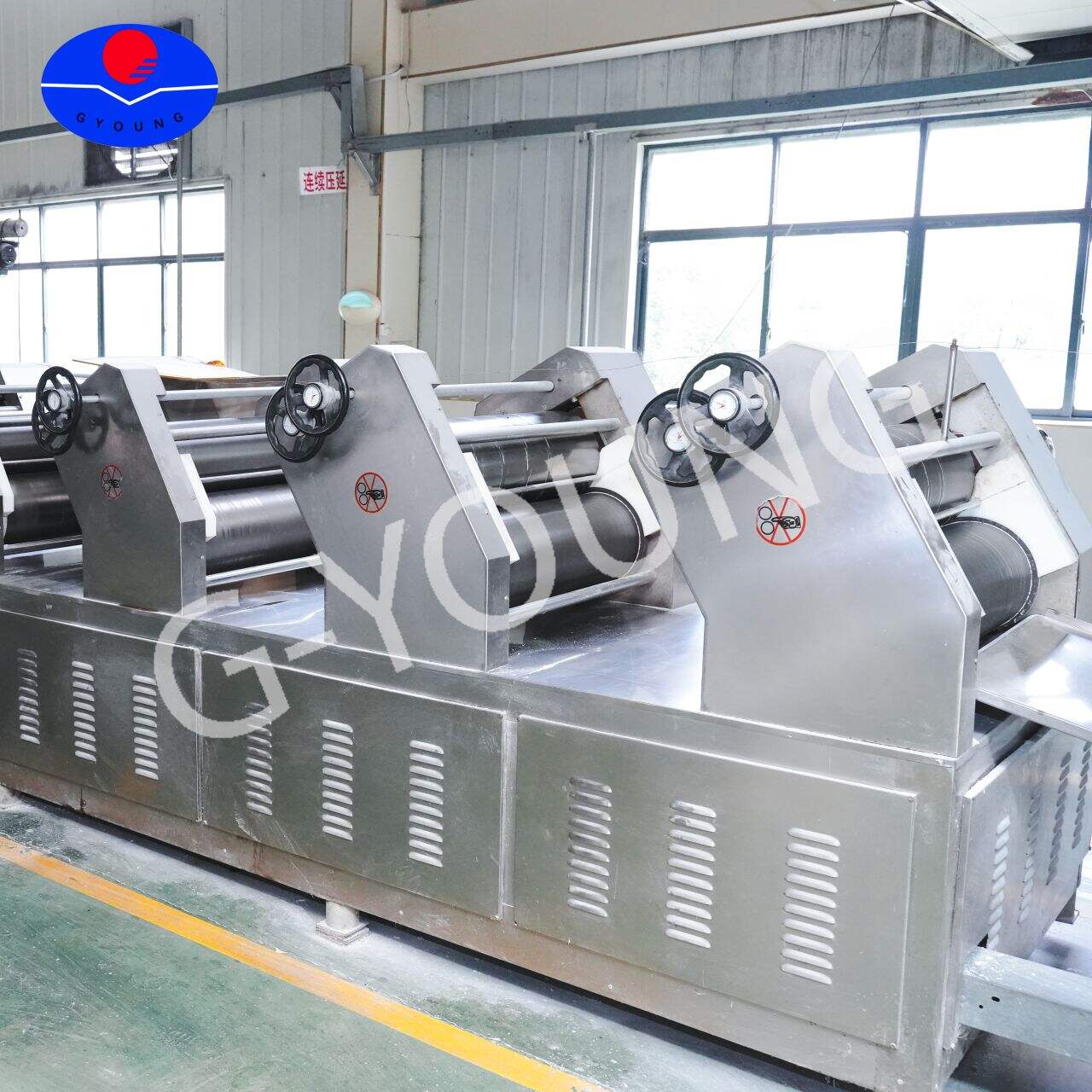 WYTWORCA RĘCZNEGO MAKARONU NA JEDEN DZIEŃ!