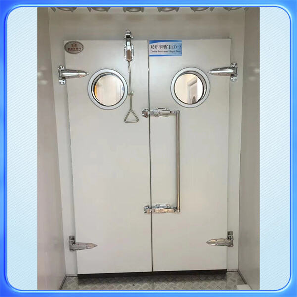 Choosing the right walk-in freezer door for your business