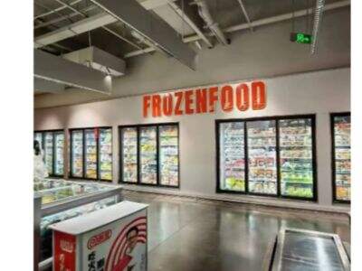 How a Walking Refrigerator Supports Cold Chain Logistics?