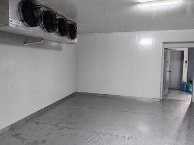 Vad du ska kontrollera i gå-i-kylskåpspaneler för hygienisk lagring