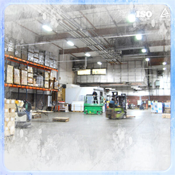 外設置型ウォークイン冷凍庫で整理整頓とアクセスのしやすさを実現