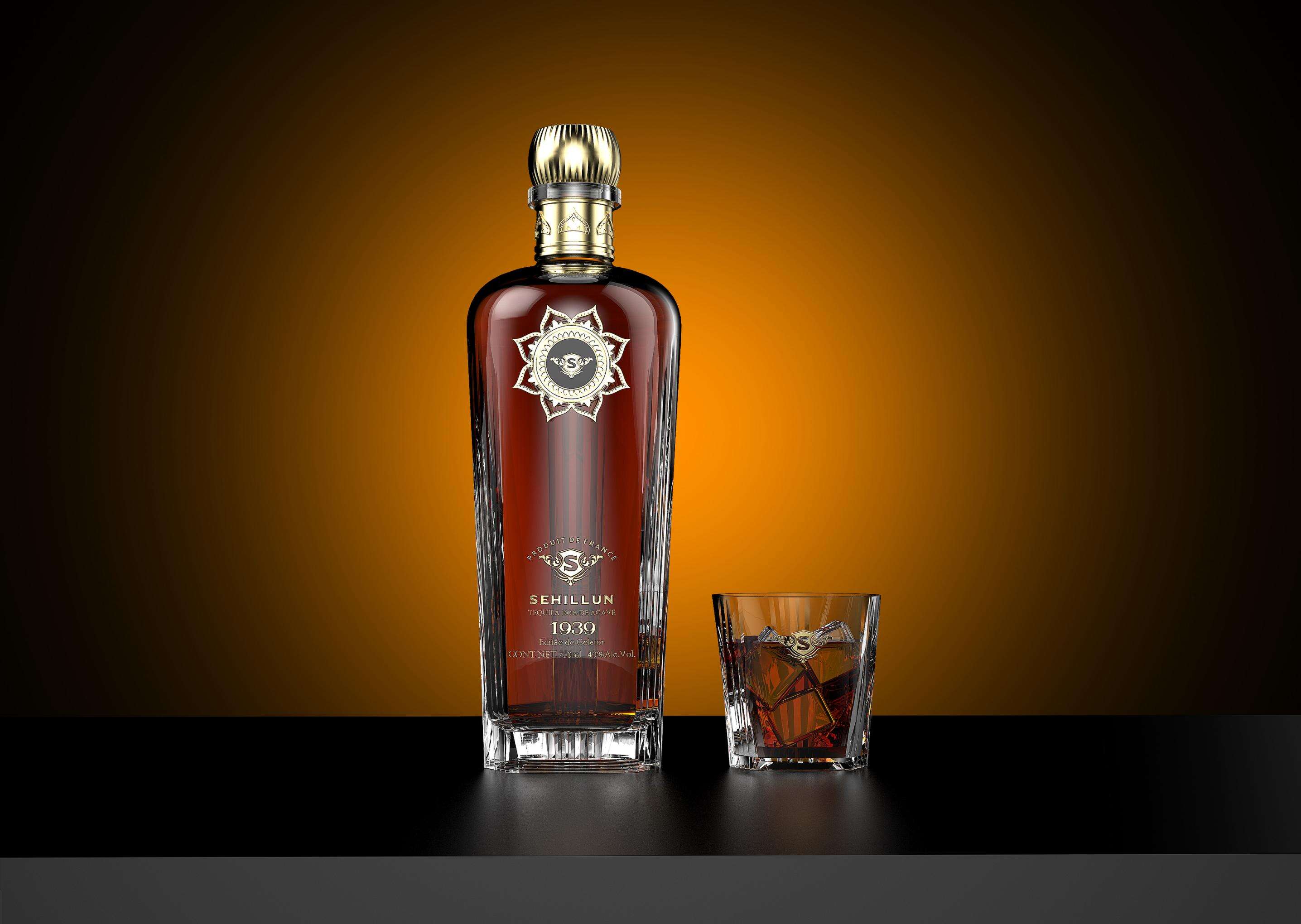 product 750 ml glass liquor bottles with an original bespoke logo made of premium tequila and packaged in a handmade box671-3