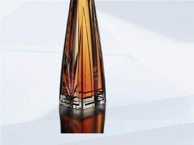 The Secret of Fire Polishing: Creating Glossy Edges on Pressed Glass Bottles