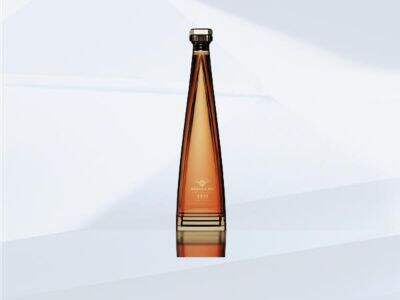 Herstellung von Premium Spirit Flaschen: Vom Formendesign bis zum Feuerpolieren