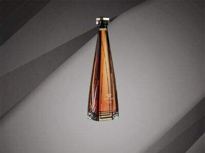 Your Guide to Choosing the Right Glass Color for Your Gin Bottles