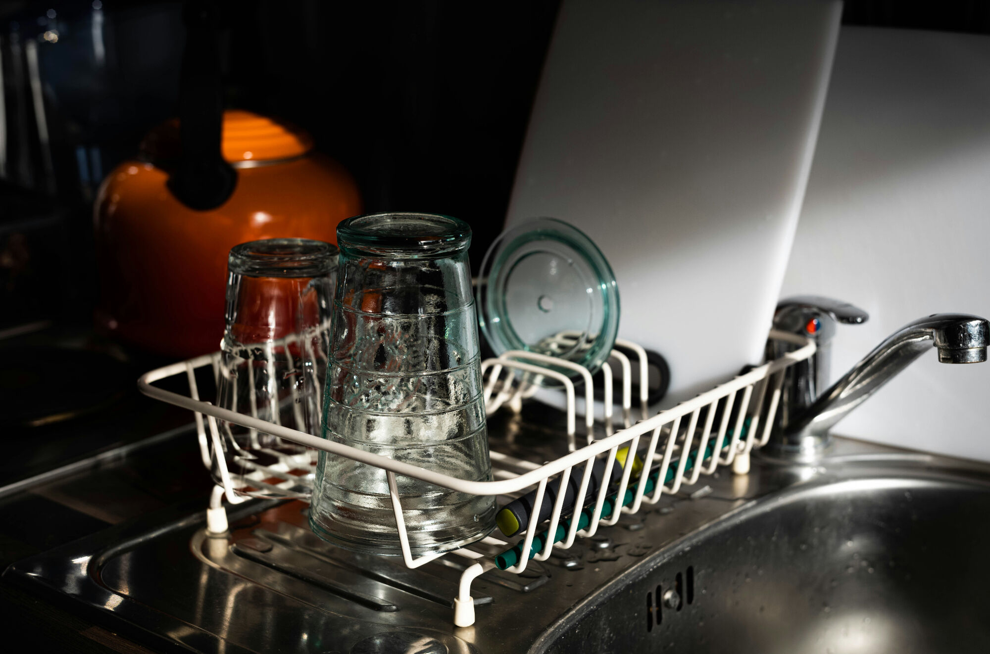 Features and Benefits of Smart Kitchen Equipment Dishwasher