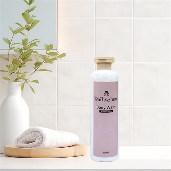Rahatlayıcı duş cilt temizleyicimizle bir spa deneyimi yaşayın.