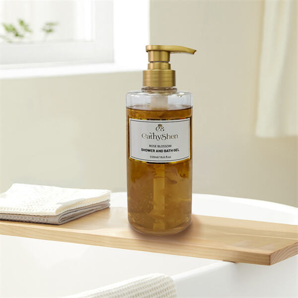 Discover 5 Men's Body Washes that Keep Skin Healthy and Hydrated".