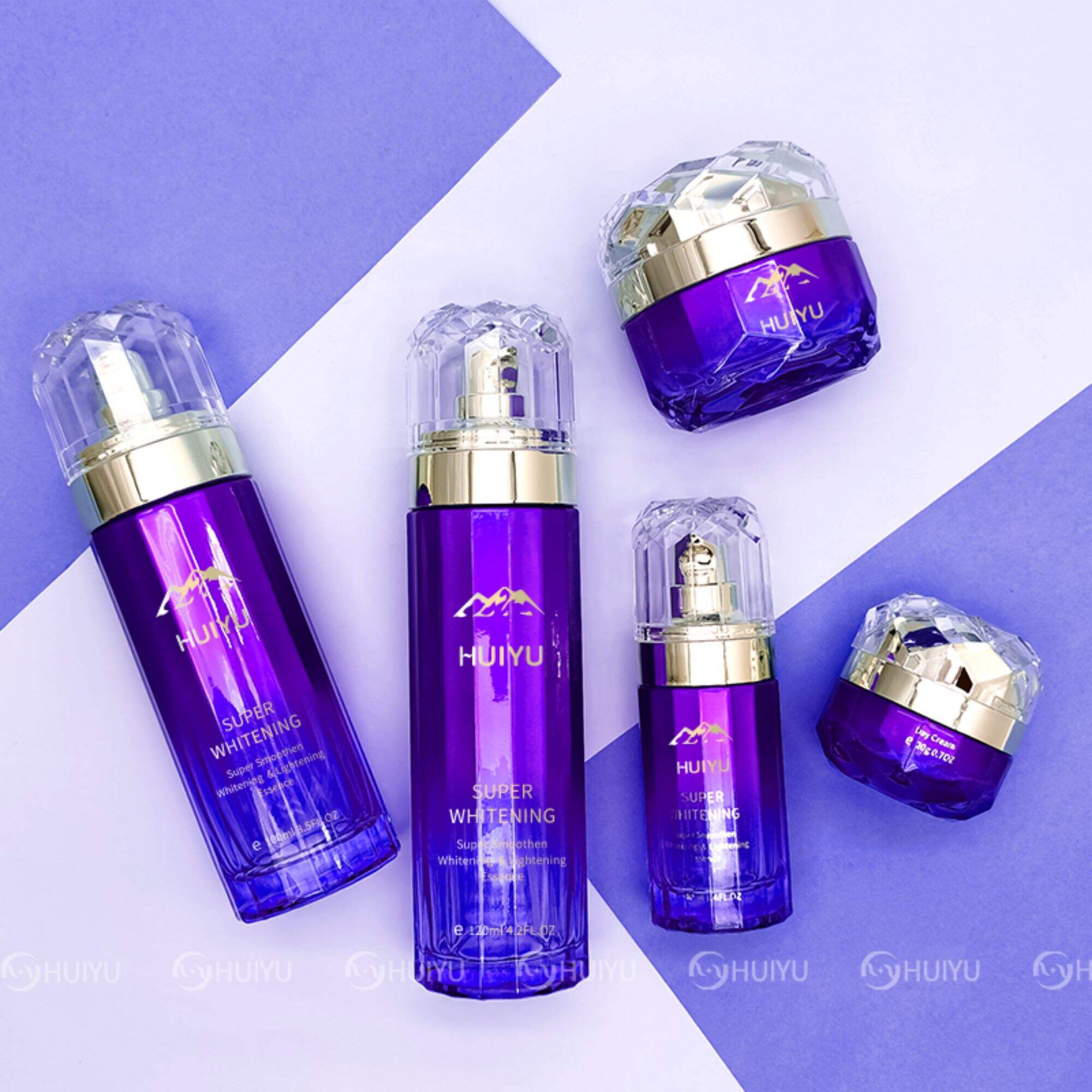 Round empty skincare glass spray bottle cosmetic packaging with pump HY-2366