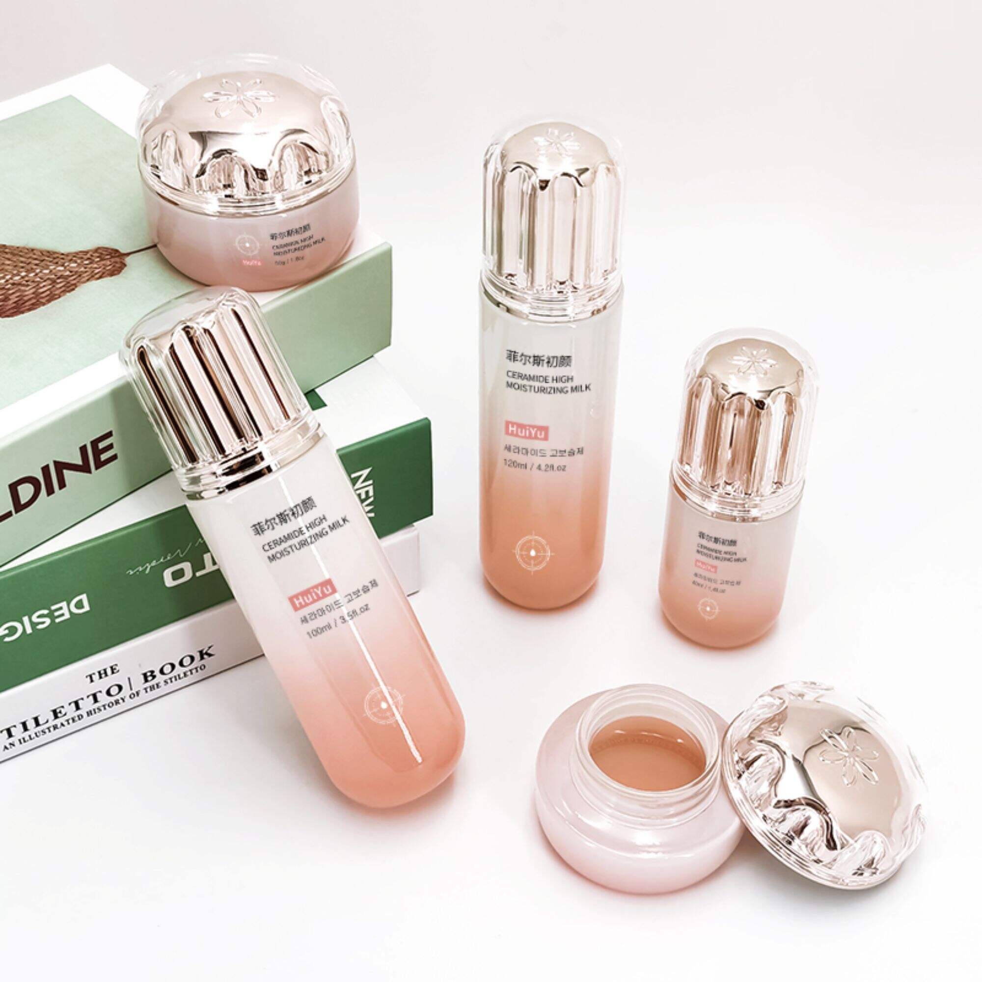 Rosa Blumen-Hautpflege-Set mit Gradientenglasflasche HY-2421