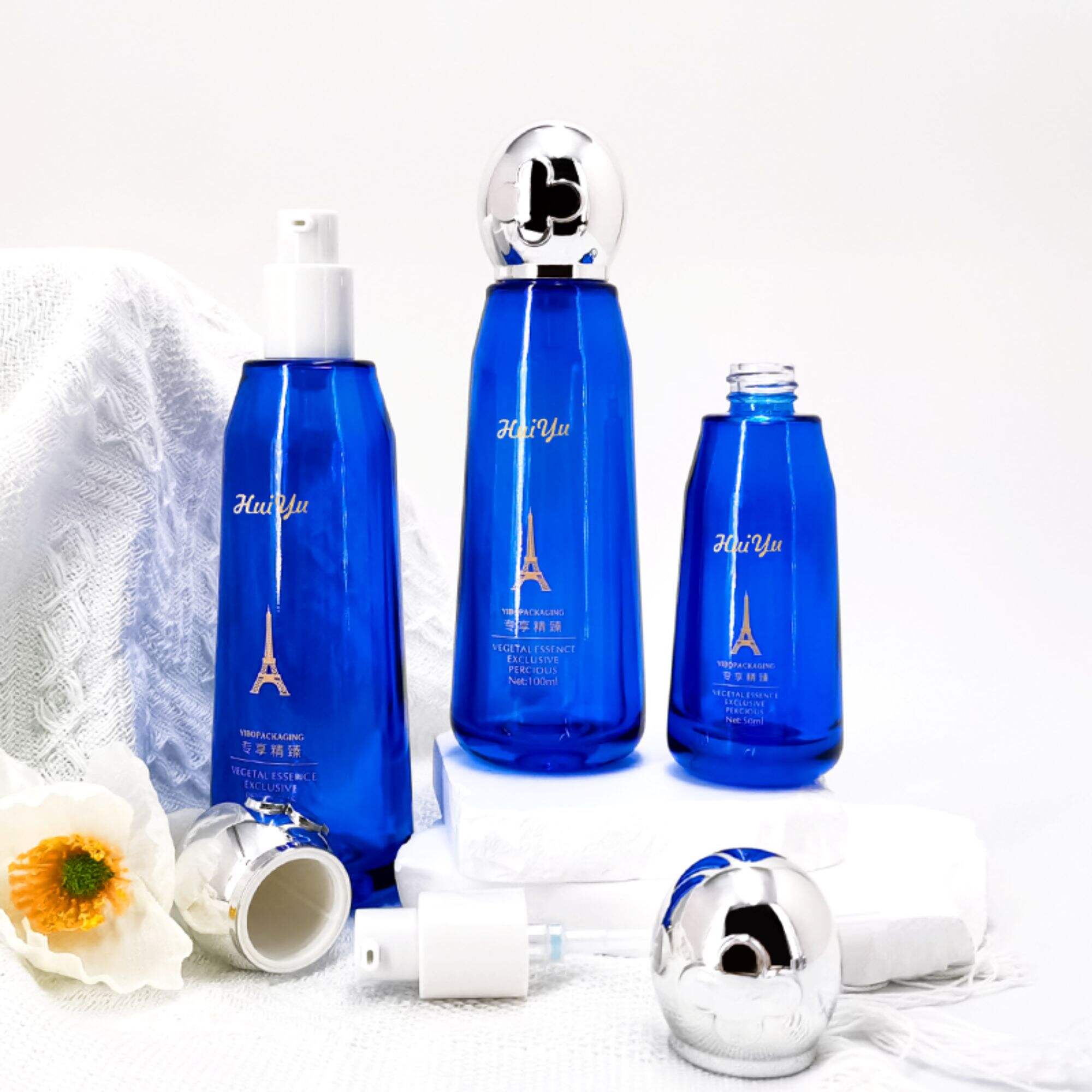 Luxury Cream Glass Skincare Bottles and Jars Set With ball cap HY-2423
