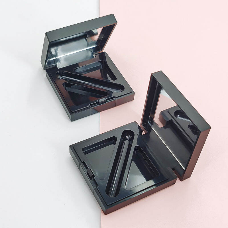 Black Eye Shadow Container with small mirror 8374