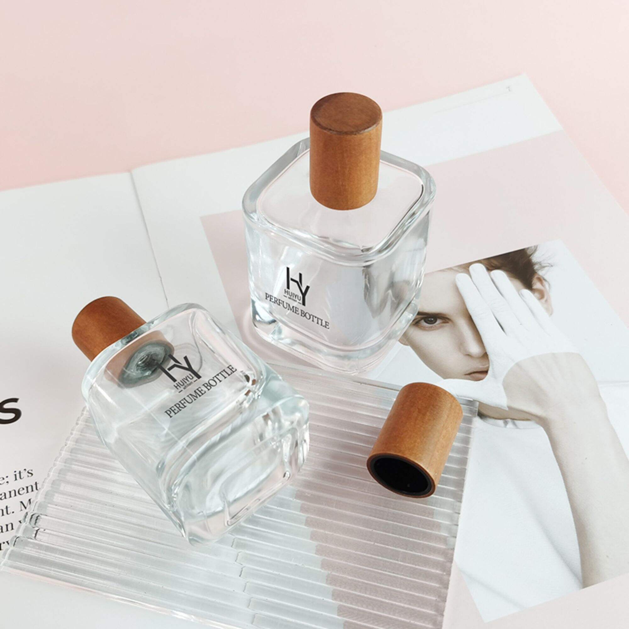 Transparente verstärkte Boden quadratische Parfümflasche HY-P317