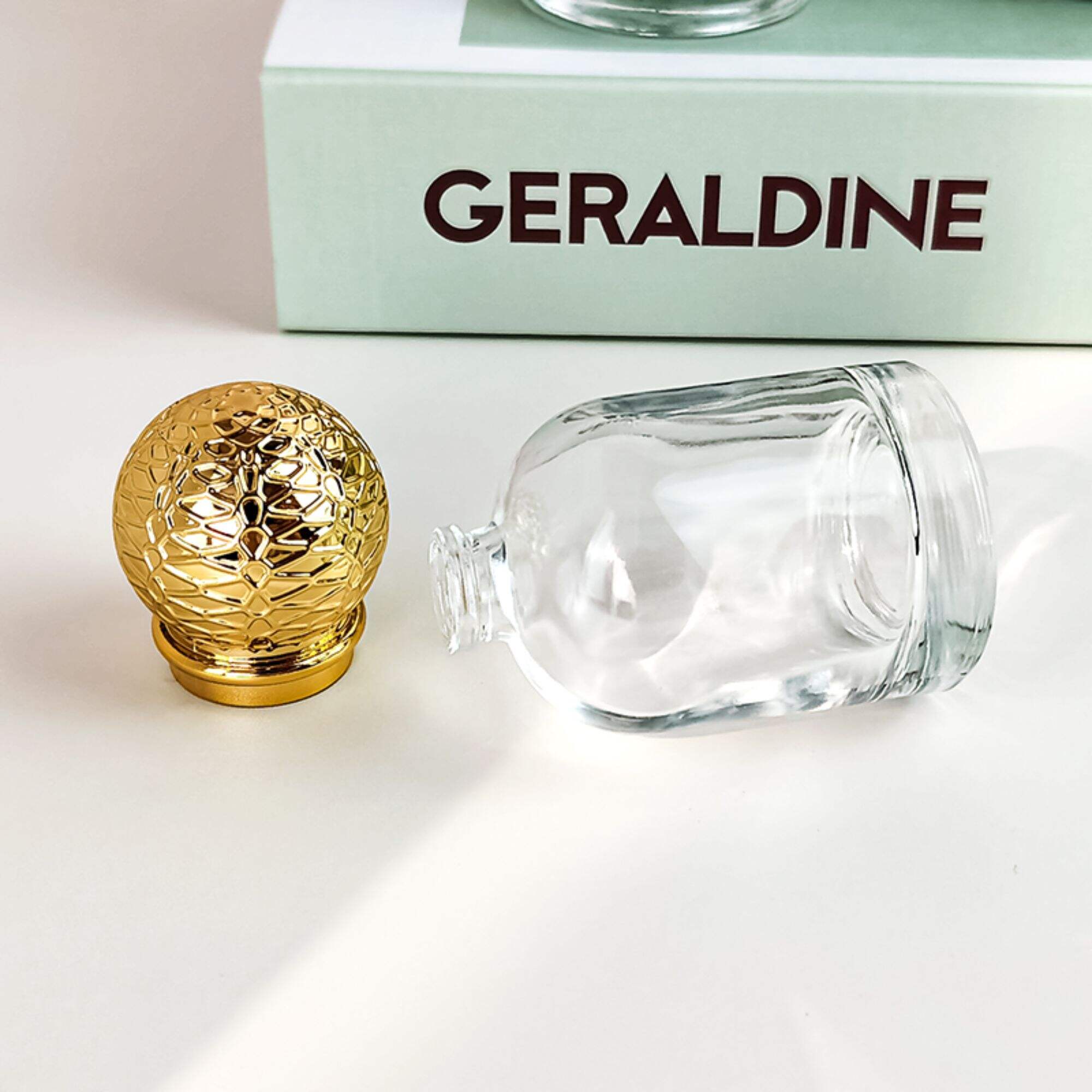 Neues Design Transparent 30Ml 50Ml 100Ml Glas Duftfläschchen HY-P306