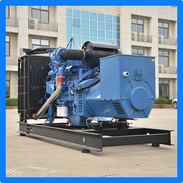 عمل مجموعة توليد كهرباء بقدرة 200 كيلو فولت أمبير