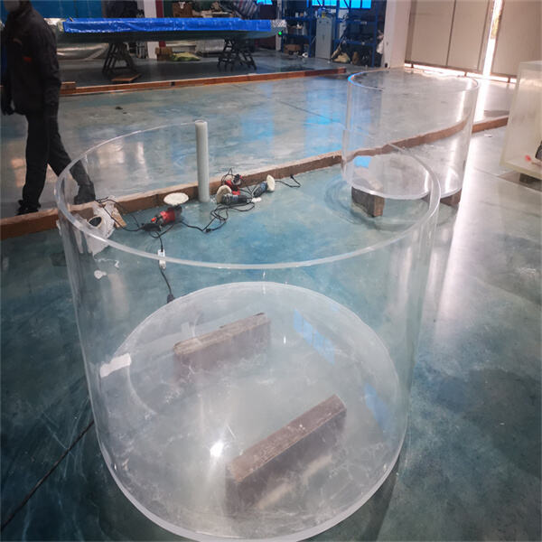 Create a stunning focal point with an acrylic swimming pool
