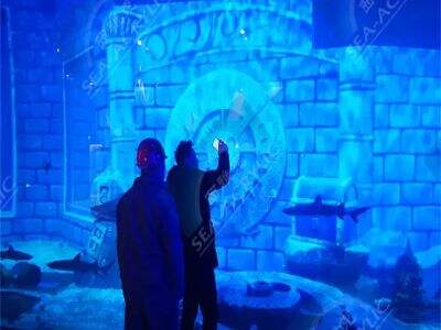 يضمن الالتصاق الحراري السلس أداءً خاليًا من التسربات في أحواض الأسماك المخصصة الكبيرة المصنوعة من الأكريليك