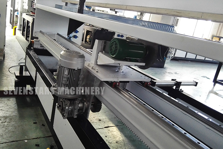 915mm Expressway soundproofing board making machine PC hollow sheet production line details