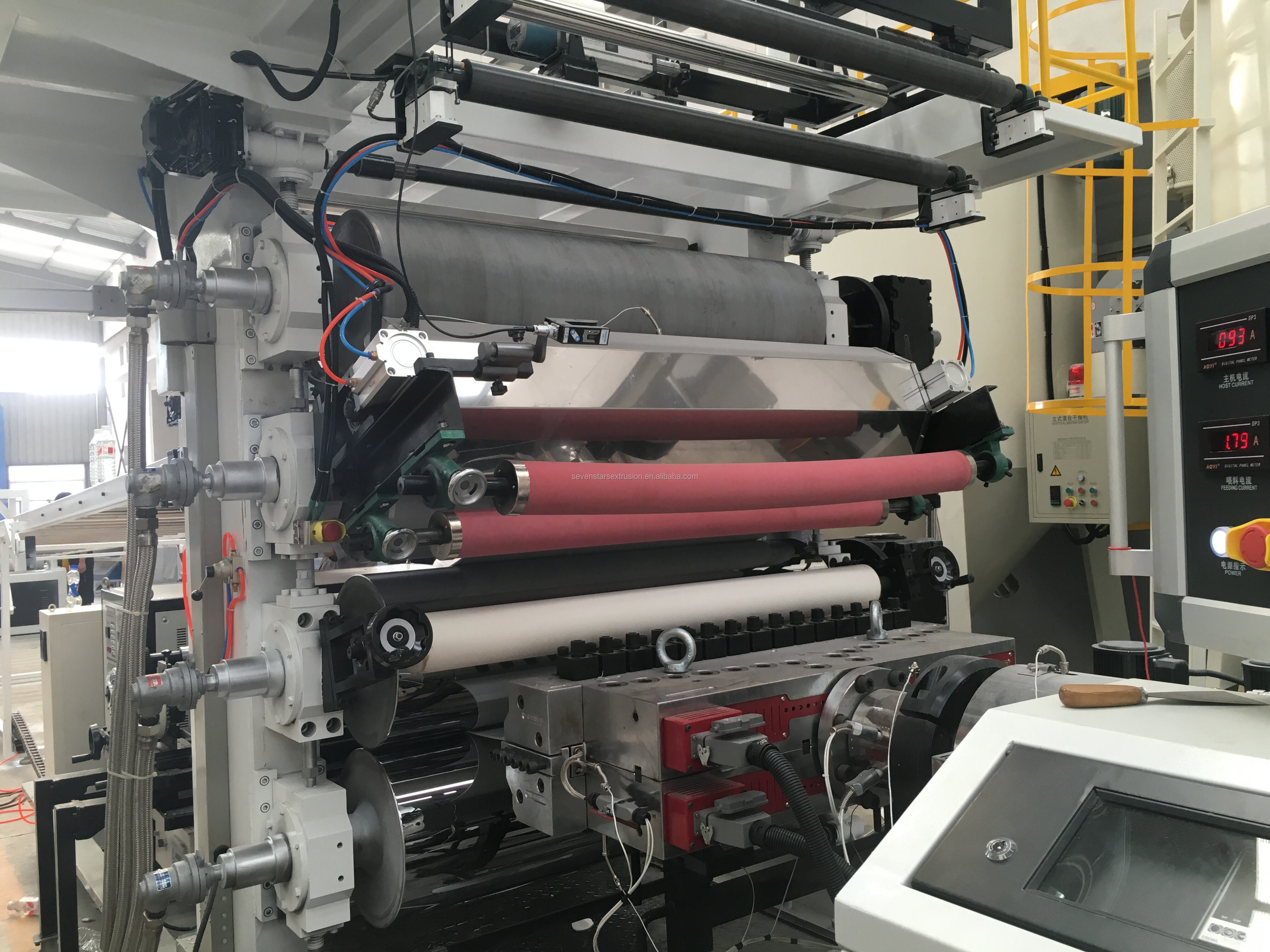 Multi-Layer SPC Flooring Making Machine/LVT Vinyl Plank Floor Production Line for Sale details