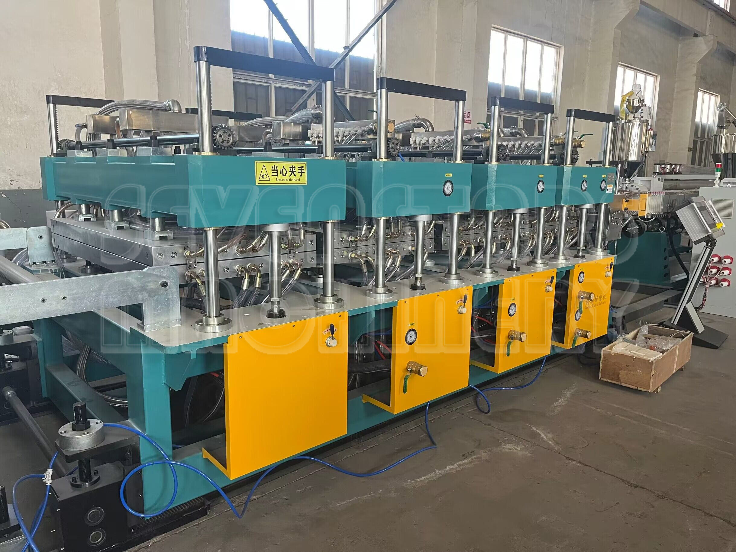 PP Sheet Recycled Building Fireproof Template Construction Hollow Board PP Formwork Template Machine manufacture