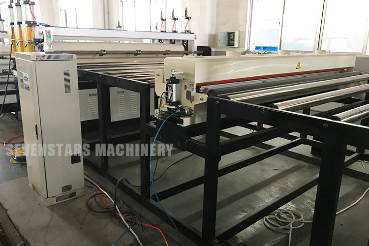 915mm Expressway soundproofing board making machine PC hollow sheet production line supplier