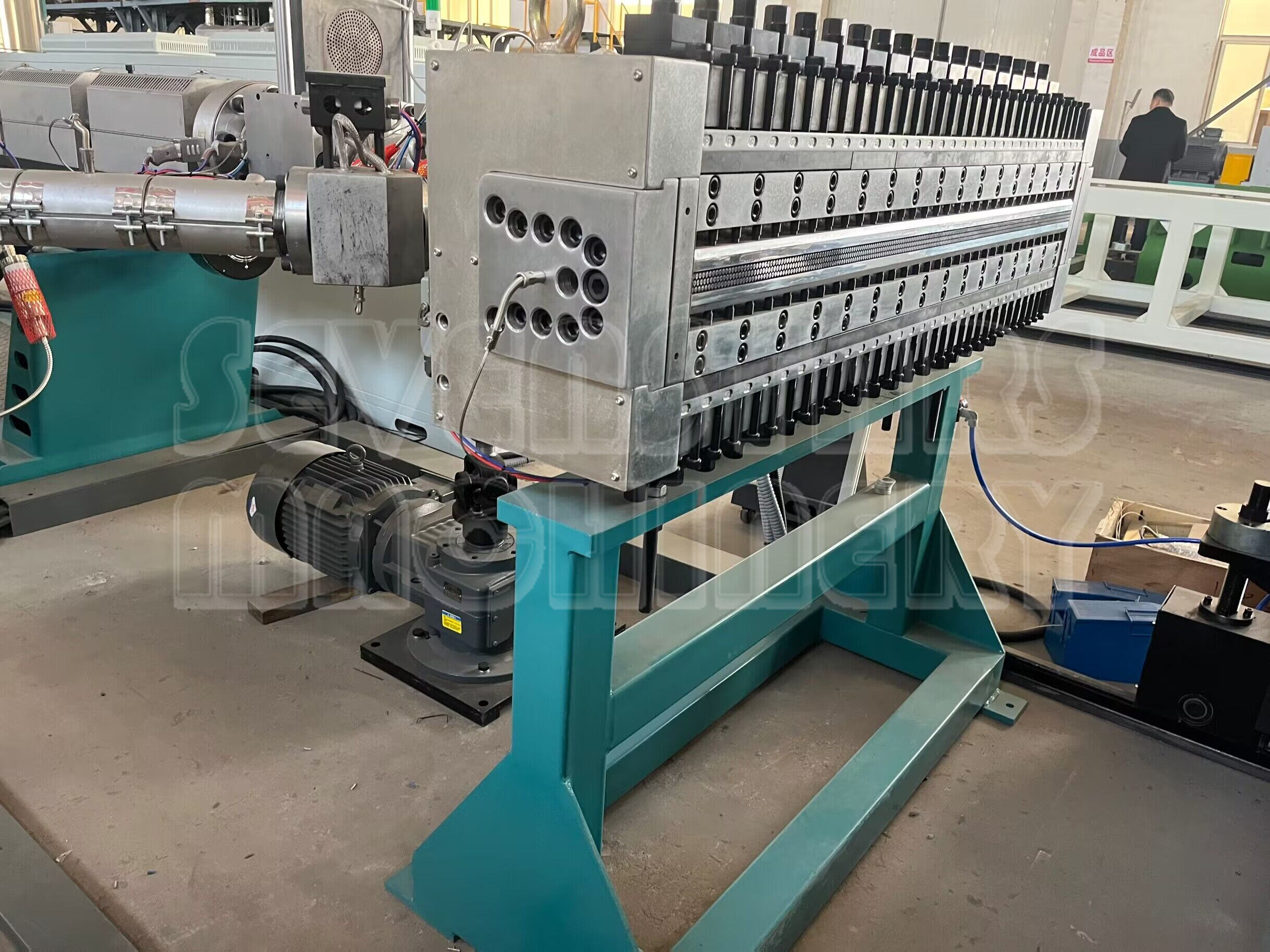 PP Sheet Recycled Building Fireproof Template Construction Hollow Board PP Formwork Template Machine supplier