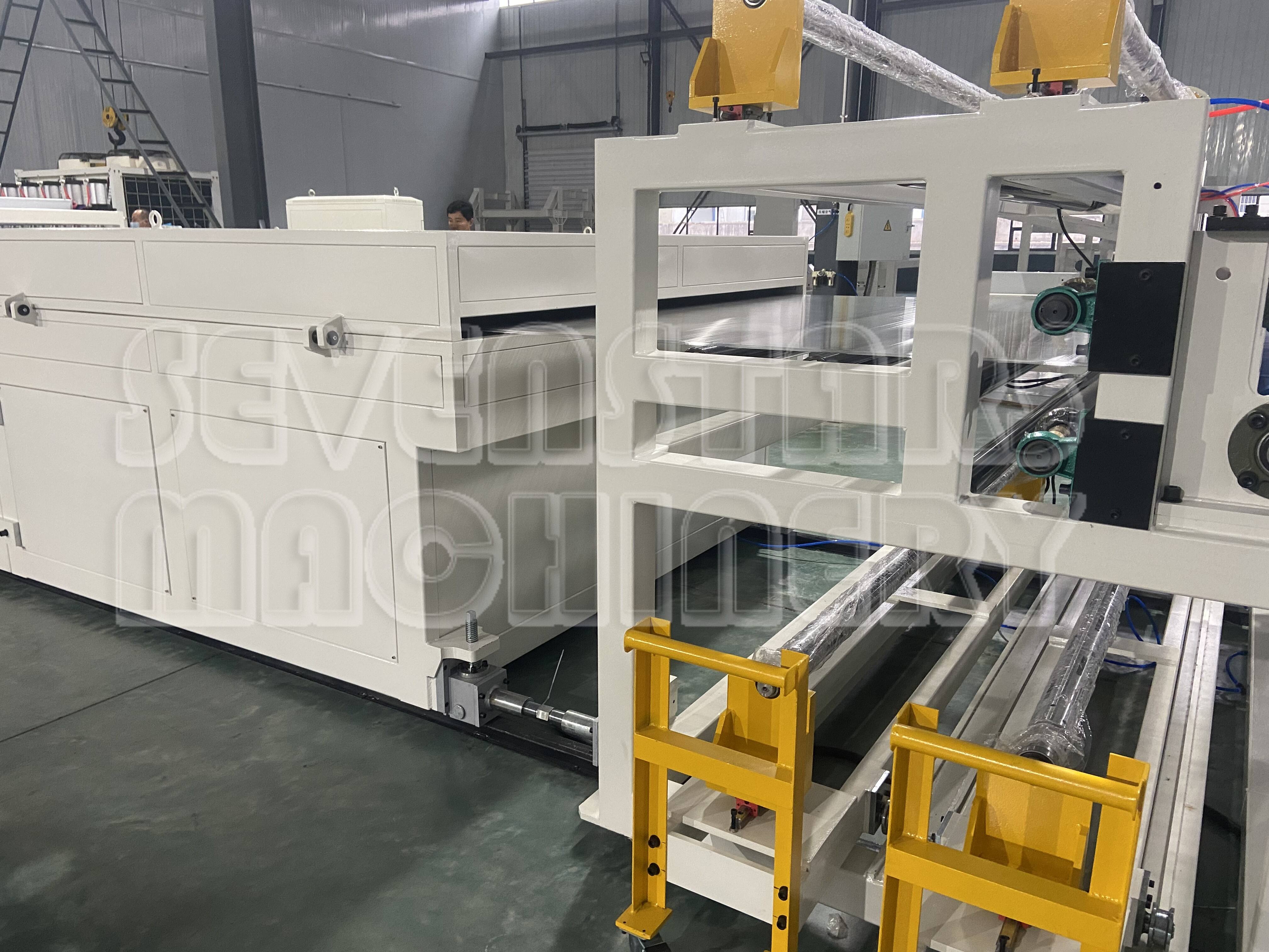 Sevenstars PC Polycarbonate Honeycomb Roof Plastic Corrugated Hollow Sheet Production Line PP PP Corrugated Sheet Machine supplier
