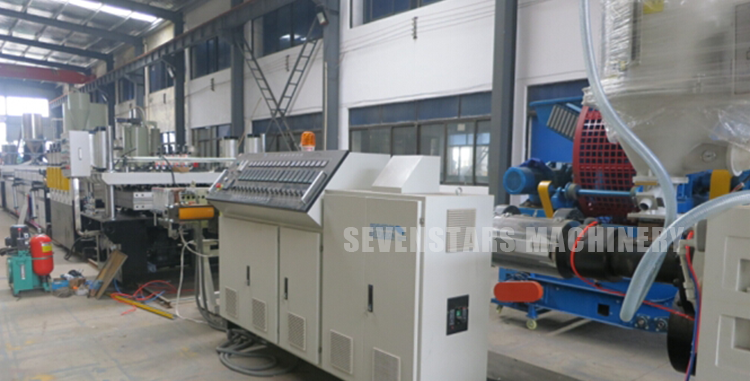 915mm Expressway soundproofing board making machine PC hollow sheet production line details