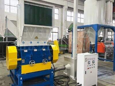 Як машини для переробки ПЕТ-пляшок допомагають компаніям досягати екологічних цілей