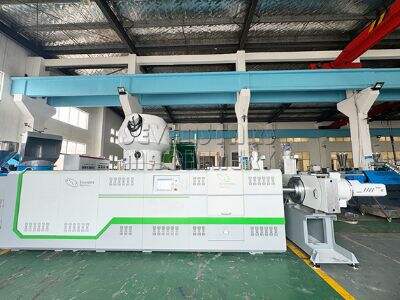 Comparación de diferentes tipos de máquinas para reciclar botellas de PET