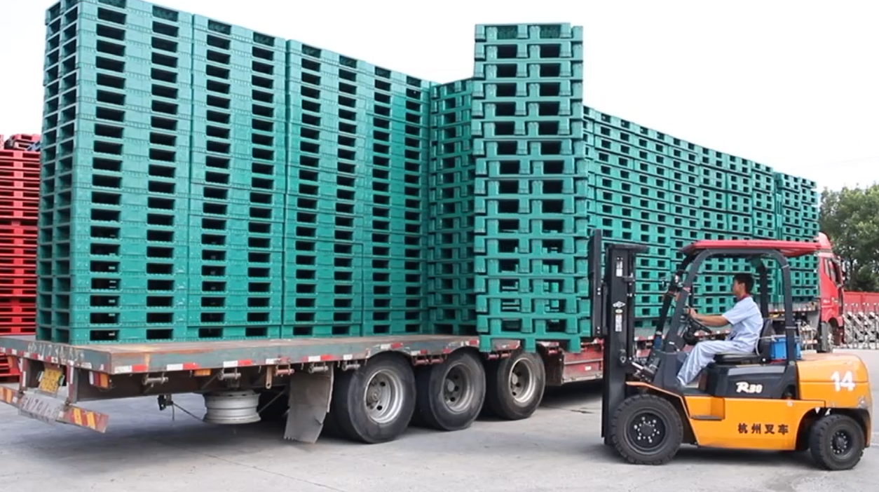 hot cheap prices heavy duty plastic pallet for 1010 1210 1311 plastic pallet supplier