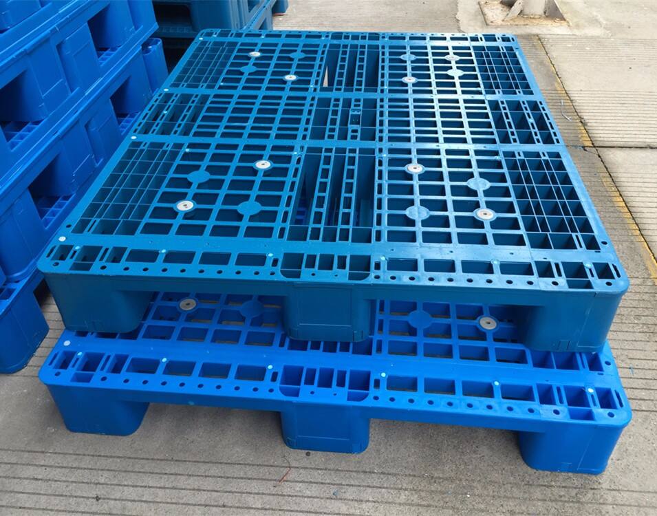 recycle plastic pallet.jpg