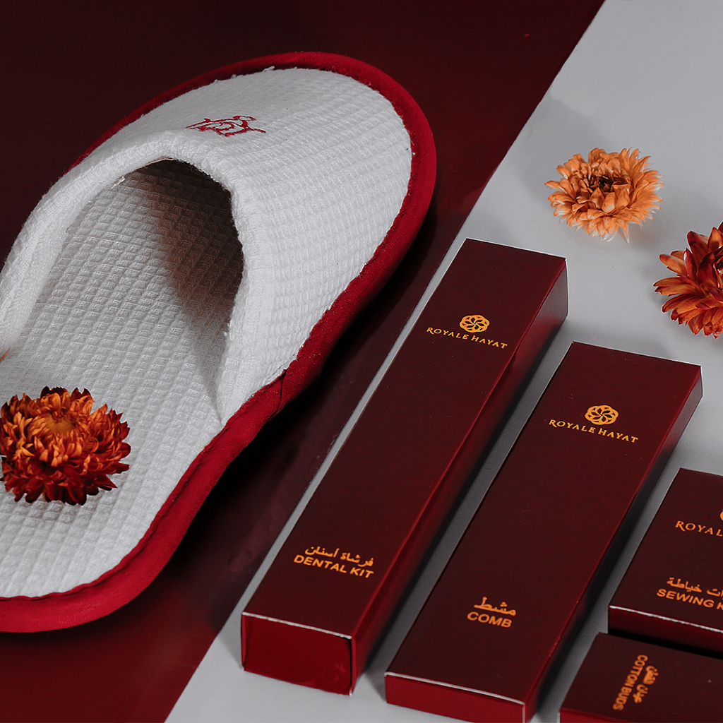 Private Logo Disposable Slippers Guest Room Amenities in 5 Star Hotel factory