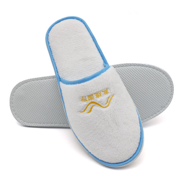 Use of Cotton Hotel Slippers: