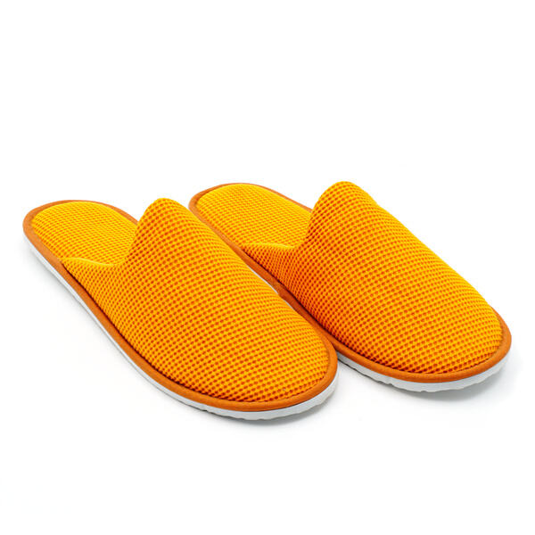 How to Use Washable Hotel Slippers?