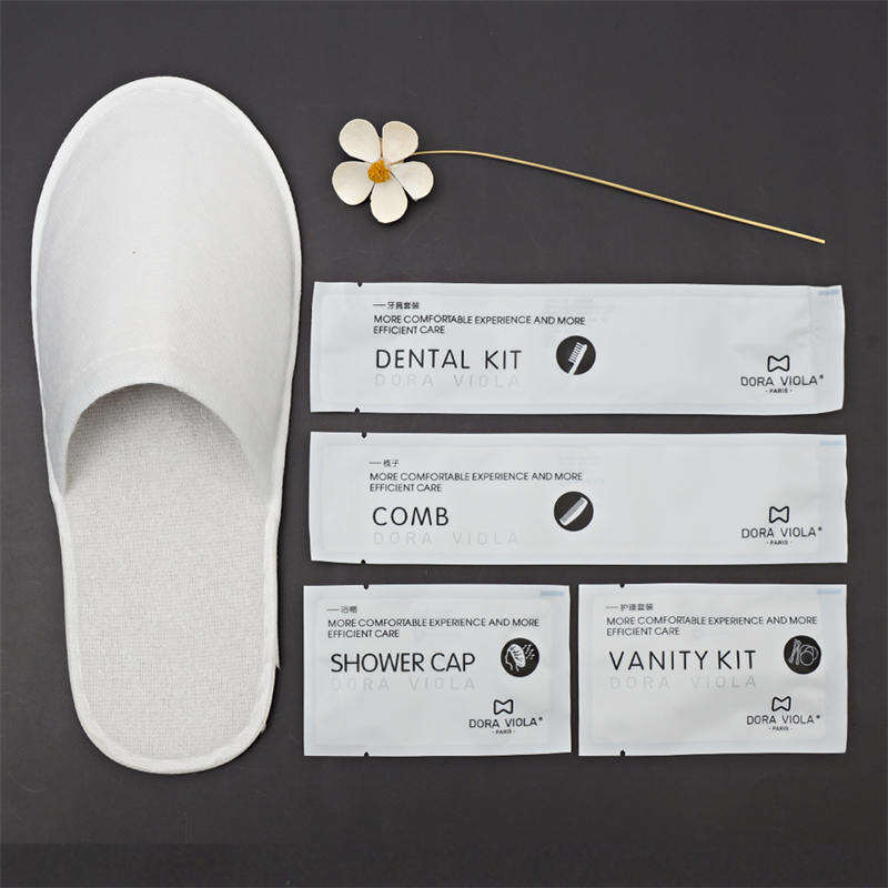 DORA Snow White Customized star hotel slipper toothbrush disposable amenities kit(hotel amenities)