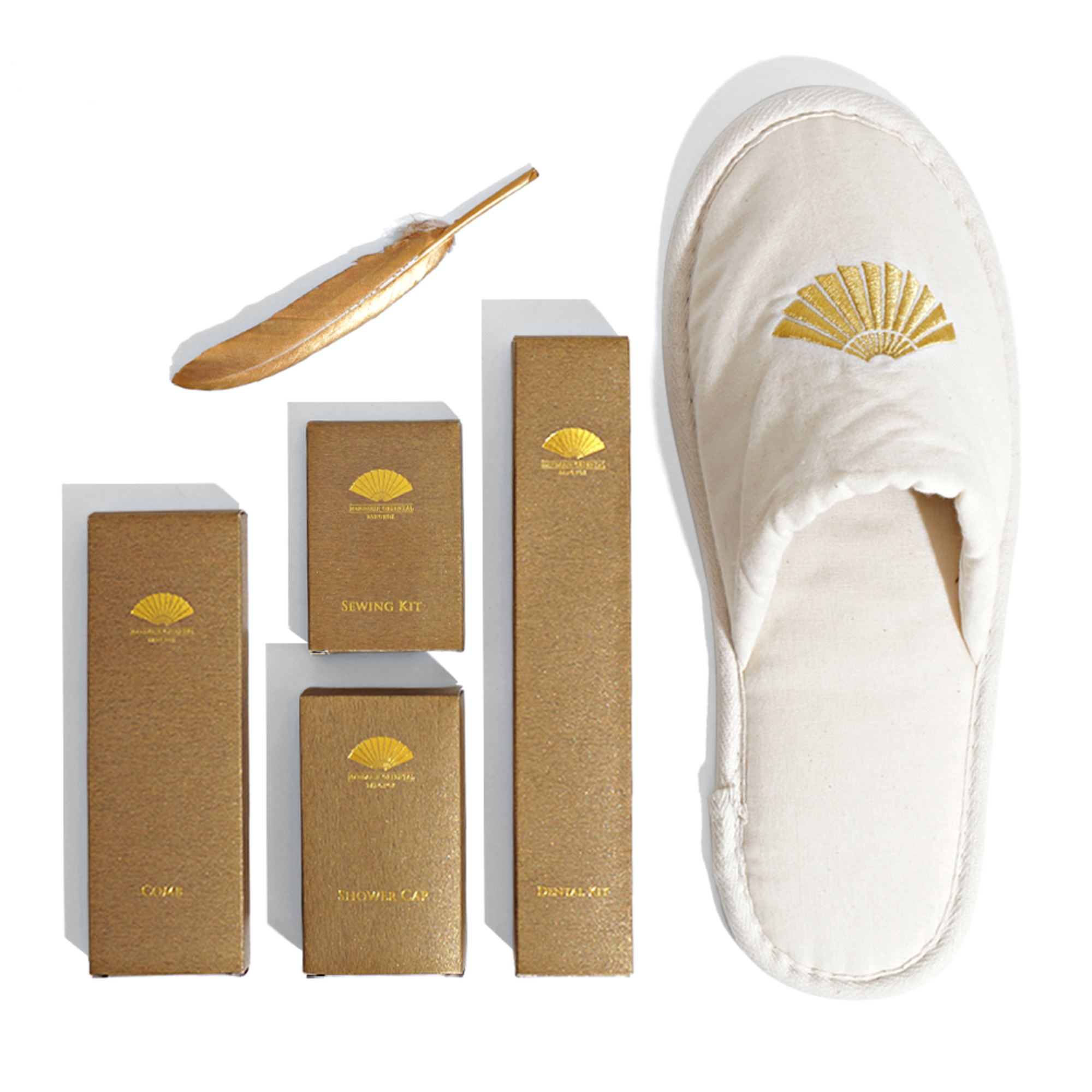 Eco Biodegradable Sole Embroider Logo Hotel Slippers Box Packaging Hotel Room Amenities Set
