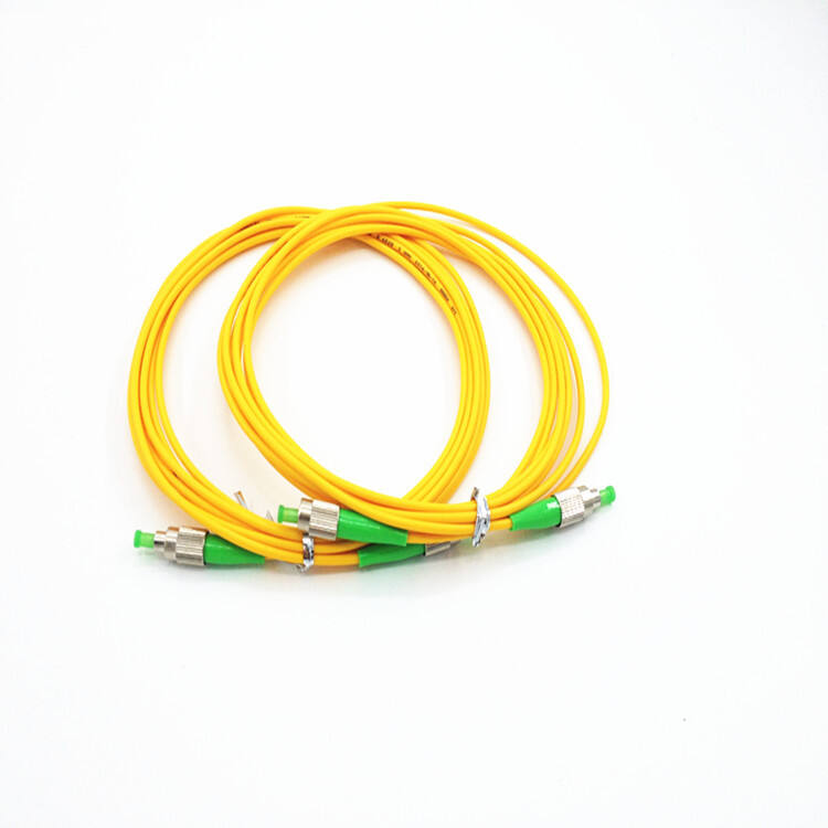 Ftth Drop Cable 4 Core 2 Core 1 Core G657A2 Lszh Fiber Optic Outdoor Drop Cable supplier