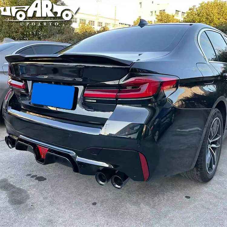 الشفة الخلفية لسيارات BMW G30 الناشر الخلفي