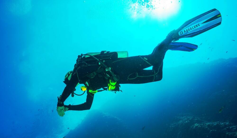 Deep-sea diving