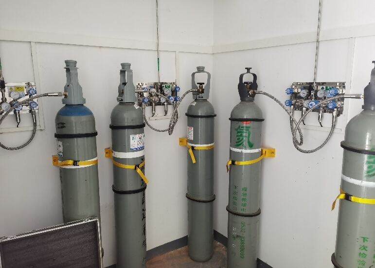 Laboratory Gas Pipeline System