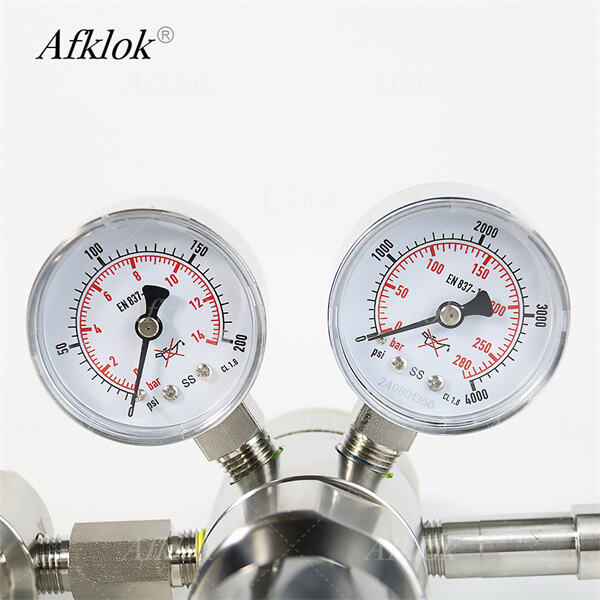 Điều chỉnh ngọn lửa với hai bộ điều tiết