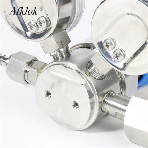 Come un Regolatore con Manometro Rende il Controllo del Gas Più Efficiente