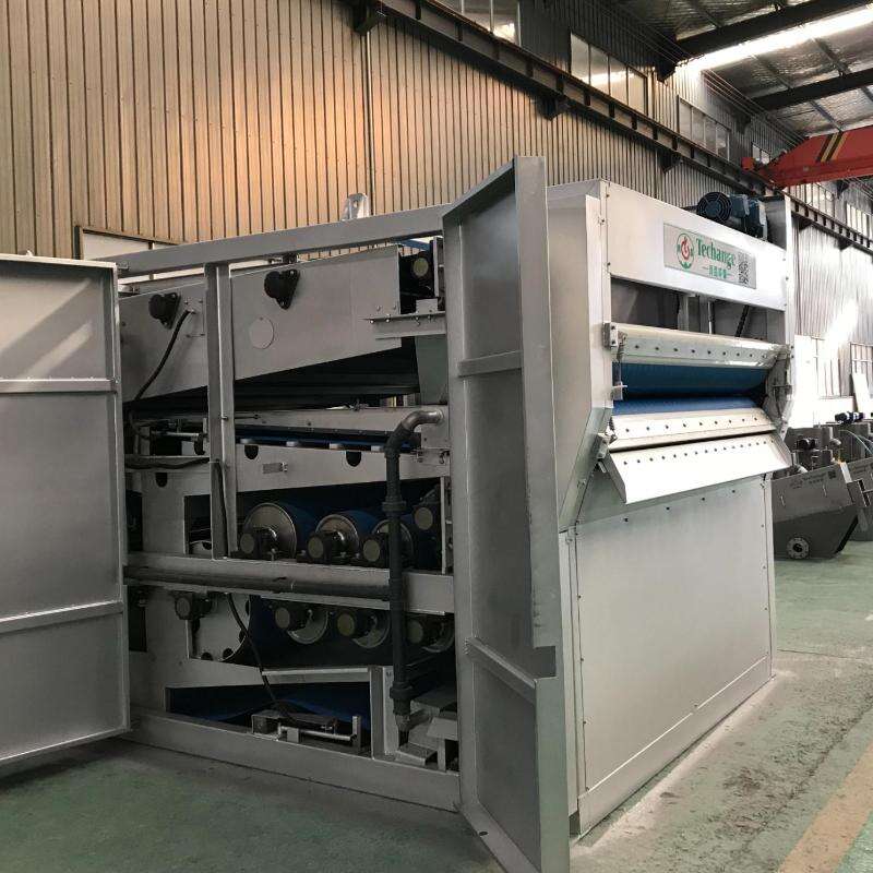 Şerit Pres - su arqulamaq üçün materialları