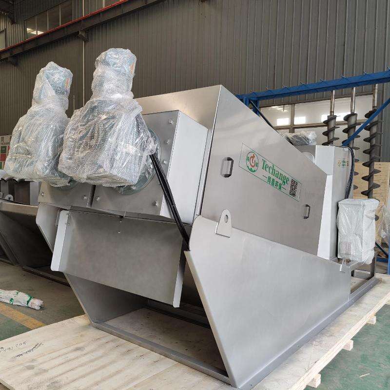 Sludge Centrifuge Machines and how can they be of assistance in reducing environmental pollution.