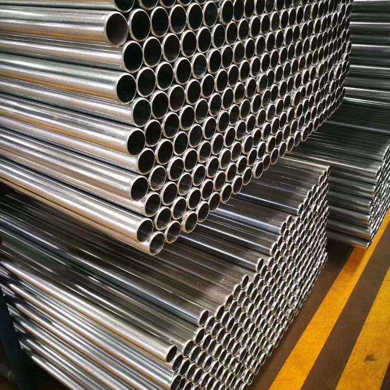 Spangle steel can be used for a variety of construction and industrial applications