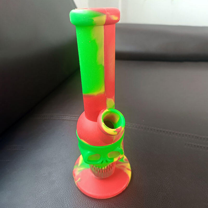 7 Inches Compact Silicone Bong for Dry Herb 4 Ounces Weight