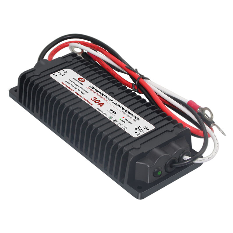 เครื่องชาร์จแบตเตอรี่แบบ DC ถึง DC กันน้ํา 12V 30A สําหรับแบตเตอรี่ลิธีਅਮ LiFePO4 12 วอลต์ AGM